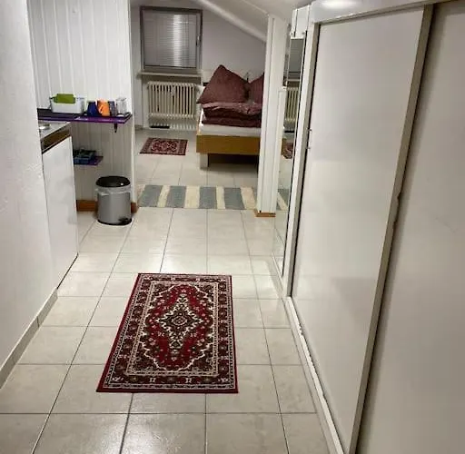 Apartment Comfortable In Commercial Centre *