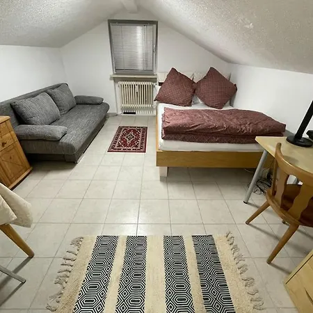 Comfortable In Commercial Centre * Unterhaching