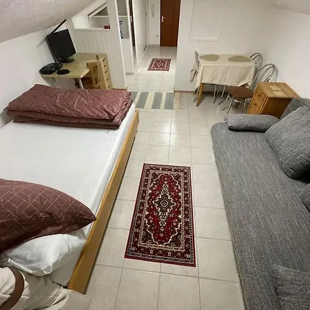 Apartman Comfortable In Commercial Centre *