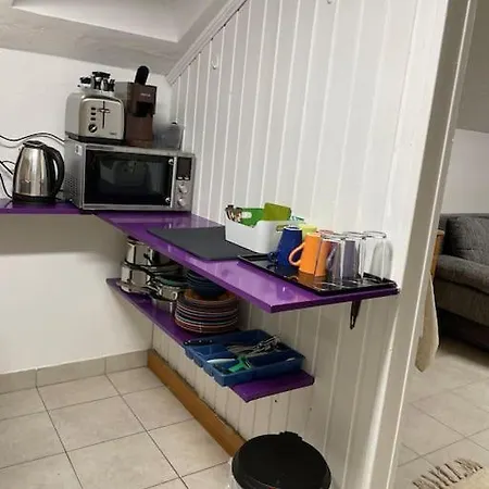 Comfortable In Commercial Centre Apartman *