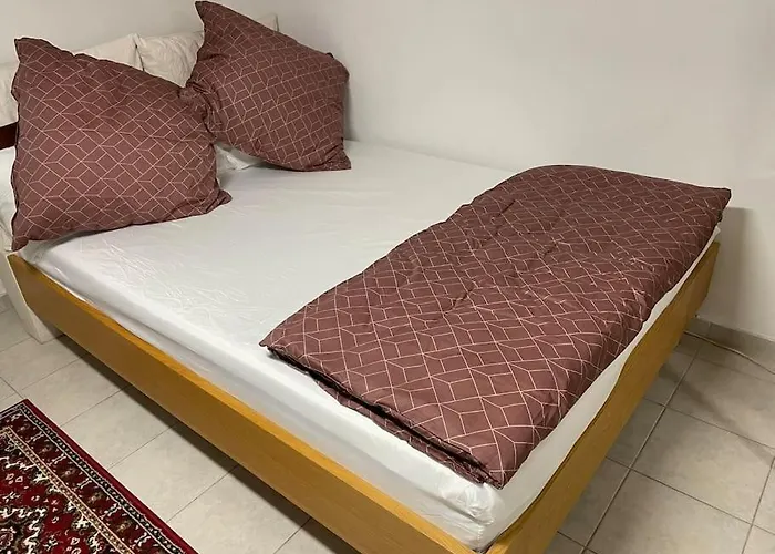 Comfortable In Commercial Centre Appartement *