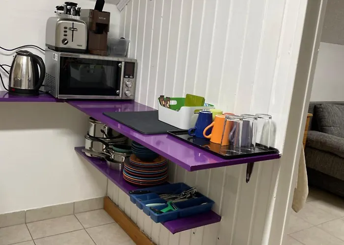 Comfortable In Commercial Centre Appartement